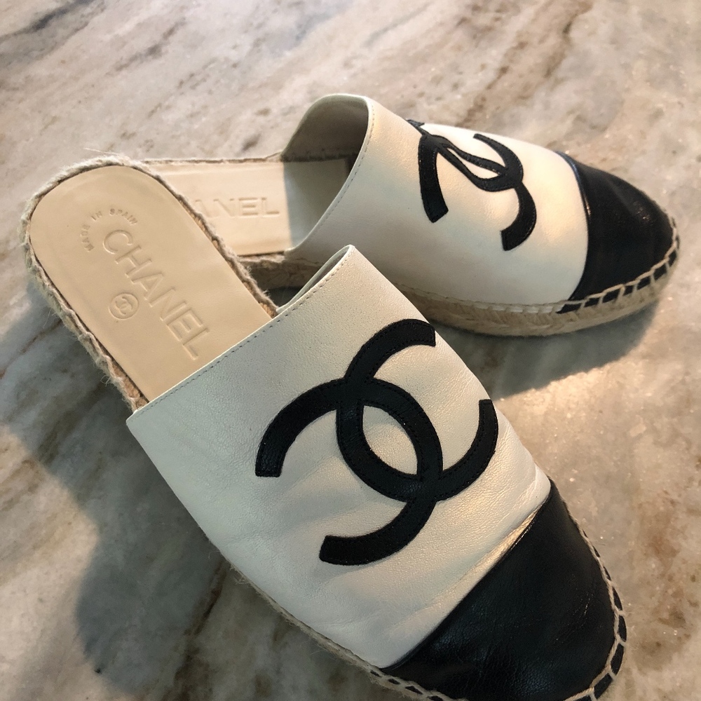 CHANEL Iridescent CC Espadrille Mules 36